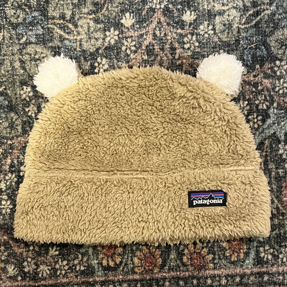 Patagonia Baby Furry Friends Fleece Hat with Pom Ears Size 24M - *EUC*